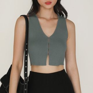 (Category: ) located in . Submitted by hazelnutshopping (Listing ID 1334217397, Image 1). Description: .