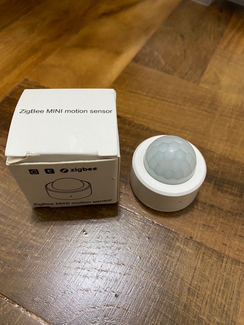 Zigbee Motion Sensor (Category: Other Accessories) located in Singapore. Submitted by dkbringsyou (Listing ID 1334286880, Image 1). Description: Price listed is per unit. 2 units in stock .