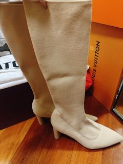 （分類：）位於 。 由 hazel.lllll 提交（商品編號 1339154323，圖片 1）。簡介： 。