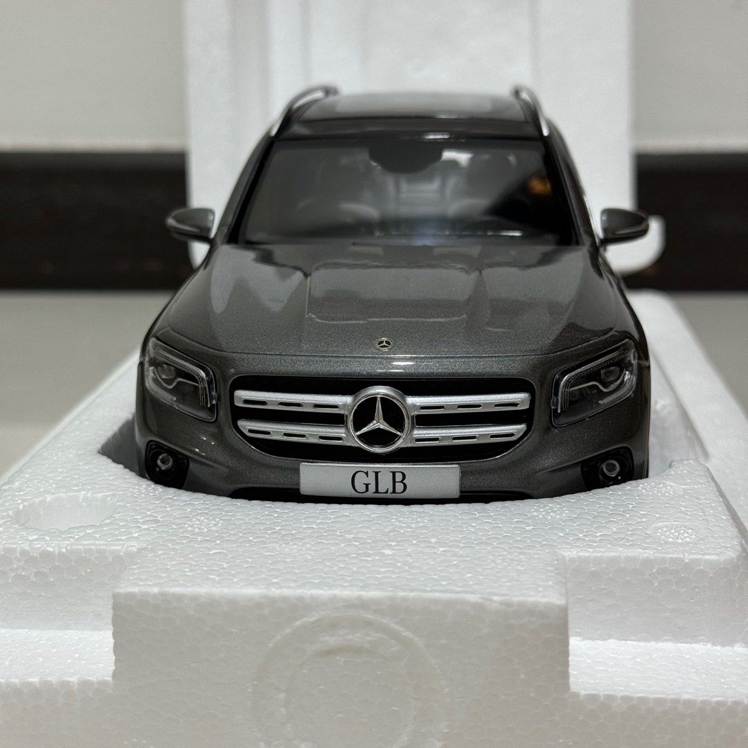 1:18 Z Models Mercedes Benz GLB (Mountain Grey) Dealer Edition