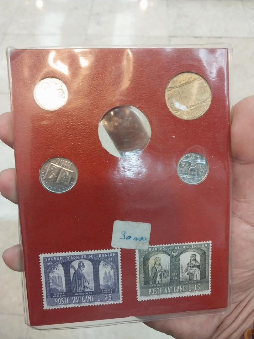 Assorted coins check pictures take all 750 (Category: Currency) located in Manila. Submitted by jo_daph (Listing ID 1339033678, Image 3). Description: Assorted coins check pictures take all 750.