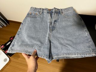 (Category: ) located in . Submitted by lynnleeeee (Listing ID 1339135264, Image 1). Description: .