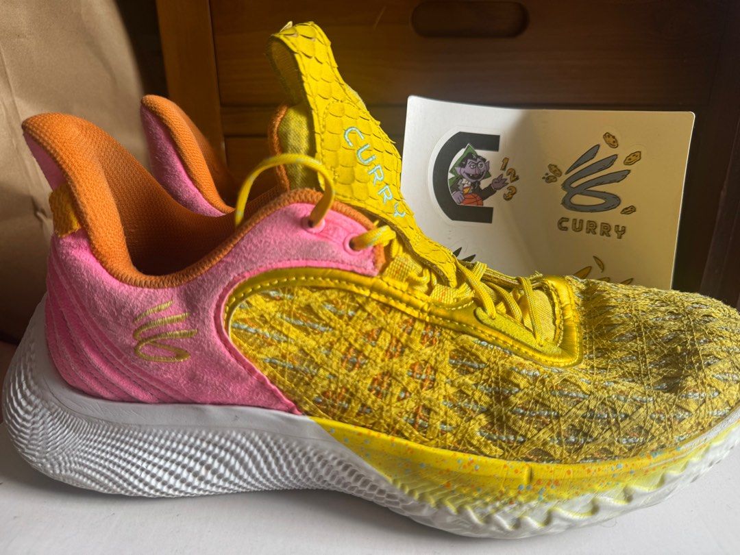 CURRY FLOW SESAME STREET BIG BIRD, Men's Fashion, Footwear