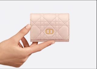 (Category: ) located in . Submitted by shopper_sg (Listing ID 1339107688, Image 1). Description: .