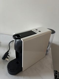 （分類：）位於 。 由 abcjwnnsk 提交（商品編號 1339083170，圖片 1）。簡介： 。