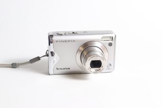 （分類：）位於 。 由 retro.futuristic_ 提交（商品編號 1339086882，圖片 1）。簡介： 。