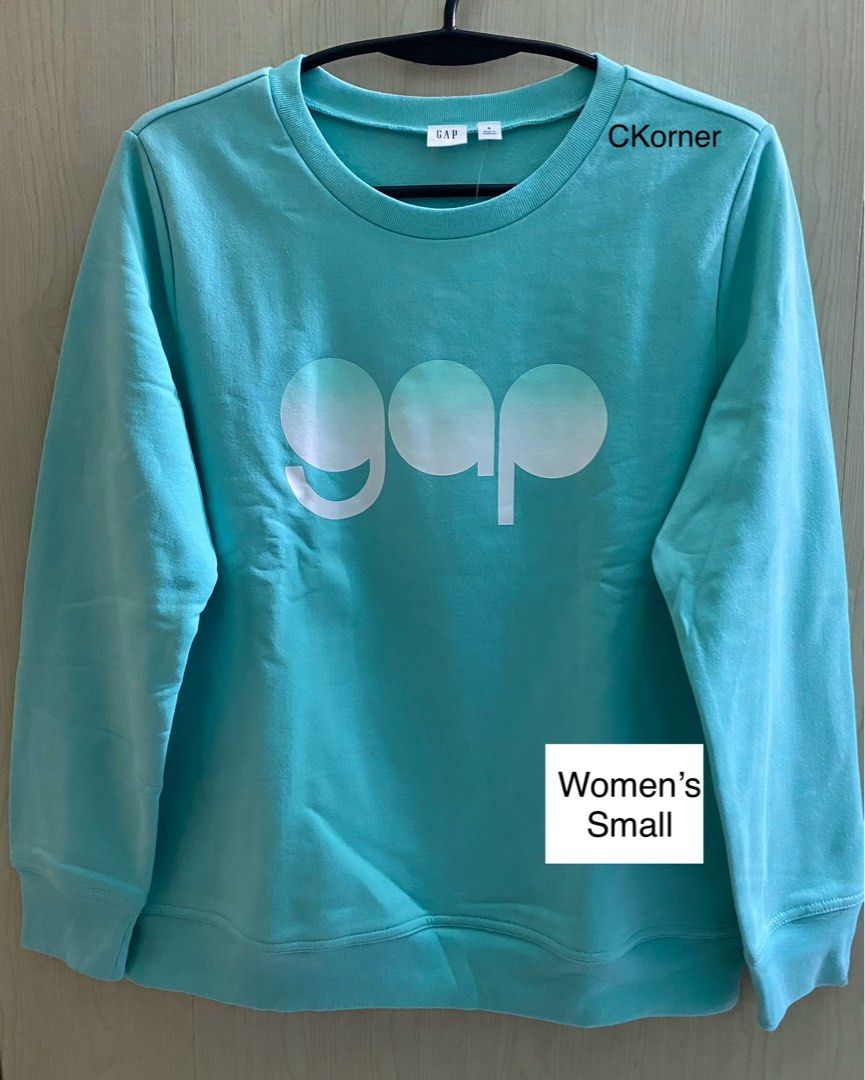 GAP Women’s Sweater (Category: Coats, Jackets and Outerwear) located in Lipa City. Submitted by _flor_ (Listing ID 1339040254, Image 1). Description: Gap Women’s Sweater ‼️ONHAND‼️Guaranteed 💯 Authentic Size: Small (American Size) *****RUNS BIG***** Php 1,250 plus sf Courier: LBC Location: Lipa City PM to order📩.