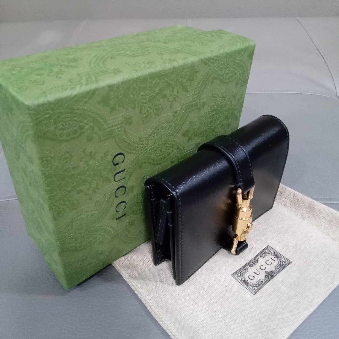 Gucci Jackie Card Case Wallet (Category: Luxury Bags & Wallets) located in Taguig. Submitted by esa.agustin (Listing ID 1339055170, Image 2). Description: Original Gucci Jackie black leather card case wallet. Complete inclusion (box, dust bag, carecard). Made in Italy..