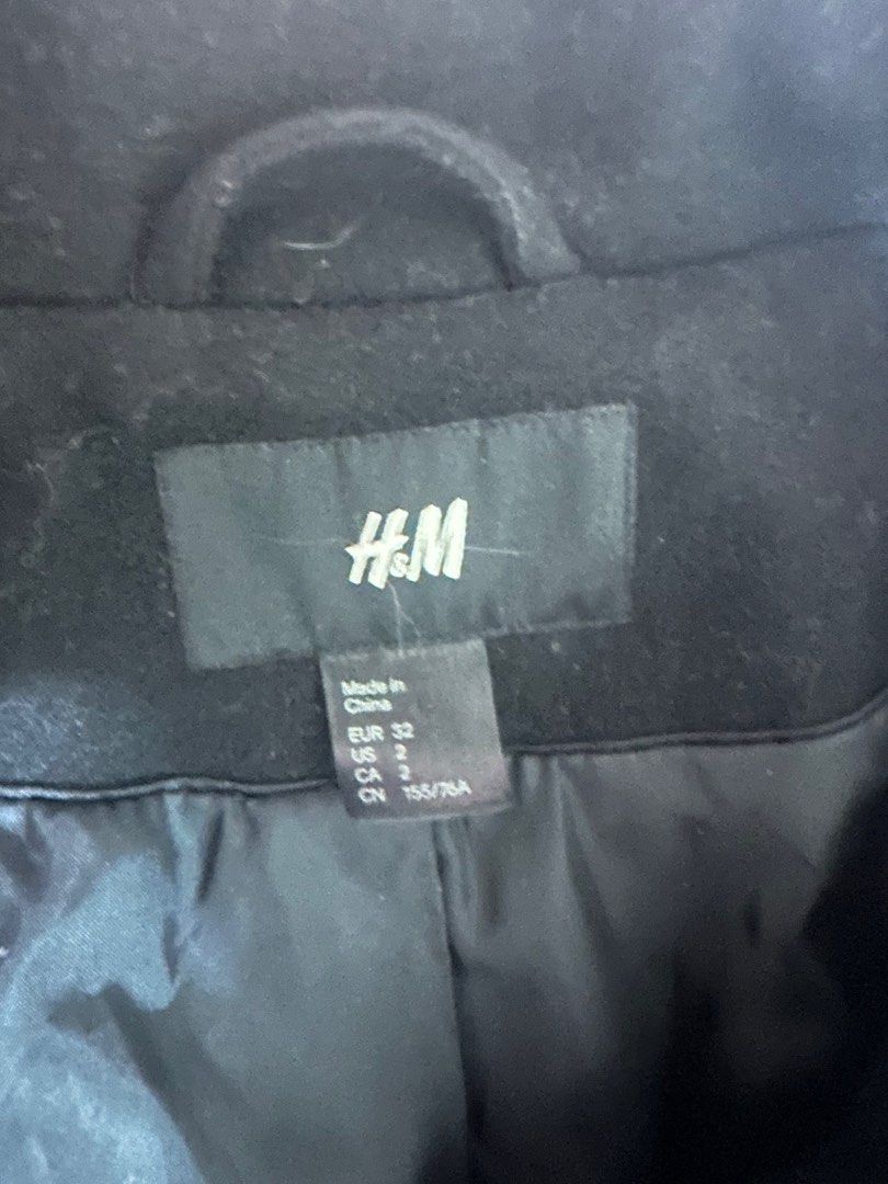 H&M Black Winter Trench Coat (Category: Coats, Jackets and Outerwear) located in Caloocan City. Submitted by cmc0916 (Listing ID 1339008054, Image 2). Description: RFS: Decluttering XS, but can fit XS to semi-medium frames.