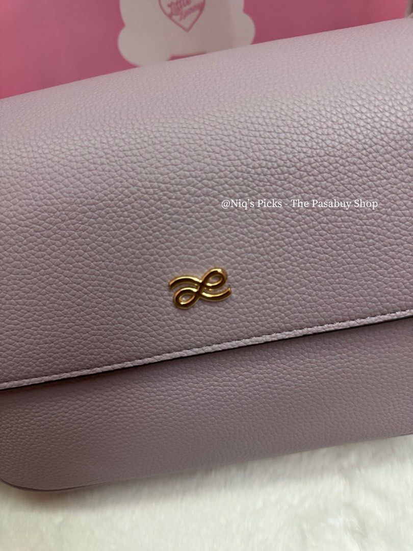 HOLB Treasure 24 PU Taro (Category: Cross-body Bags) located in Mandaluyong City. Submitted by syzj30 (Listing ID 1339037386, Image 2). Description: HOLB BRAND‼️ ONHAND ✨Bestseller ✨ Treasure 24 PU (New Version) Color: Taro 🎀 includes 2 straps: Long and Short strap *Color may vary due to lighting 📍Mandaluyong City MOP: BDO/Maya/Gcash/Seabank 🛵SDD via lalamove/ grab 🚛Regular courier: J&T Send us a message to order or for more inquiries 📲 HAPP