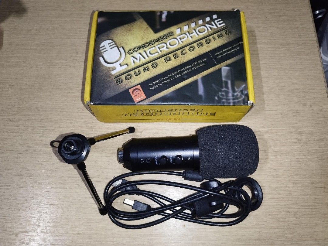 Microphone Condenser for sound recording Complete set (Working) (Category: Microphones) located in Caloocan City. Submitted by toytactics (Listing ID 1339017769, Image 1). Description: Sale📣📣📣 Microphone Condenser for sound recording Complete po siya (working) 650 only.