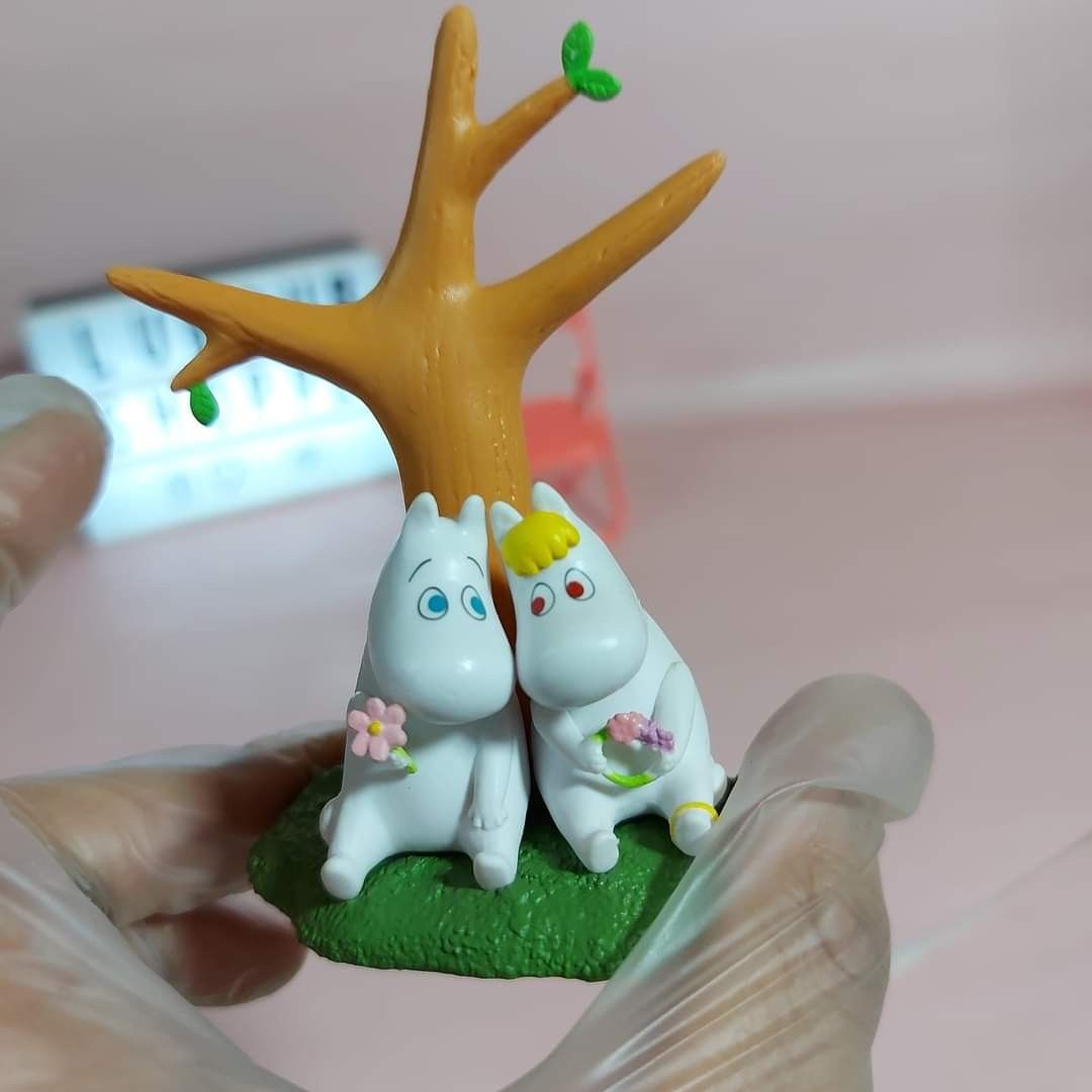 🌸SET SALE🌸 Moomin Valley — Moomintroll + Snorkmaiden Toy Figure + Snufkin Bandai Painting Artwork + Stationery + Little My Decoration Magnet — Item Collectibles (Category: Designer & Blind Box Toys) located in Apalit. Submitted by lubdubshoppe (Listing ID 1339152782, Image 2). Description: ‼️ Orig price for the set is PHP 3000 ‼️ See the first photo for the individual prices. snuf statio 440, moo statio 440, figure 560, little my magnet 560, 2 