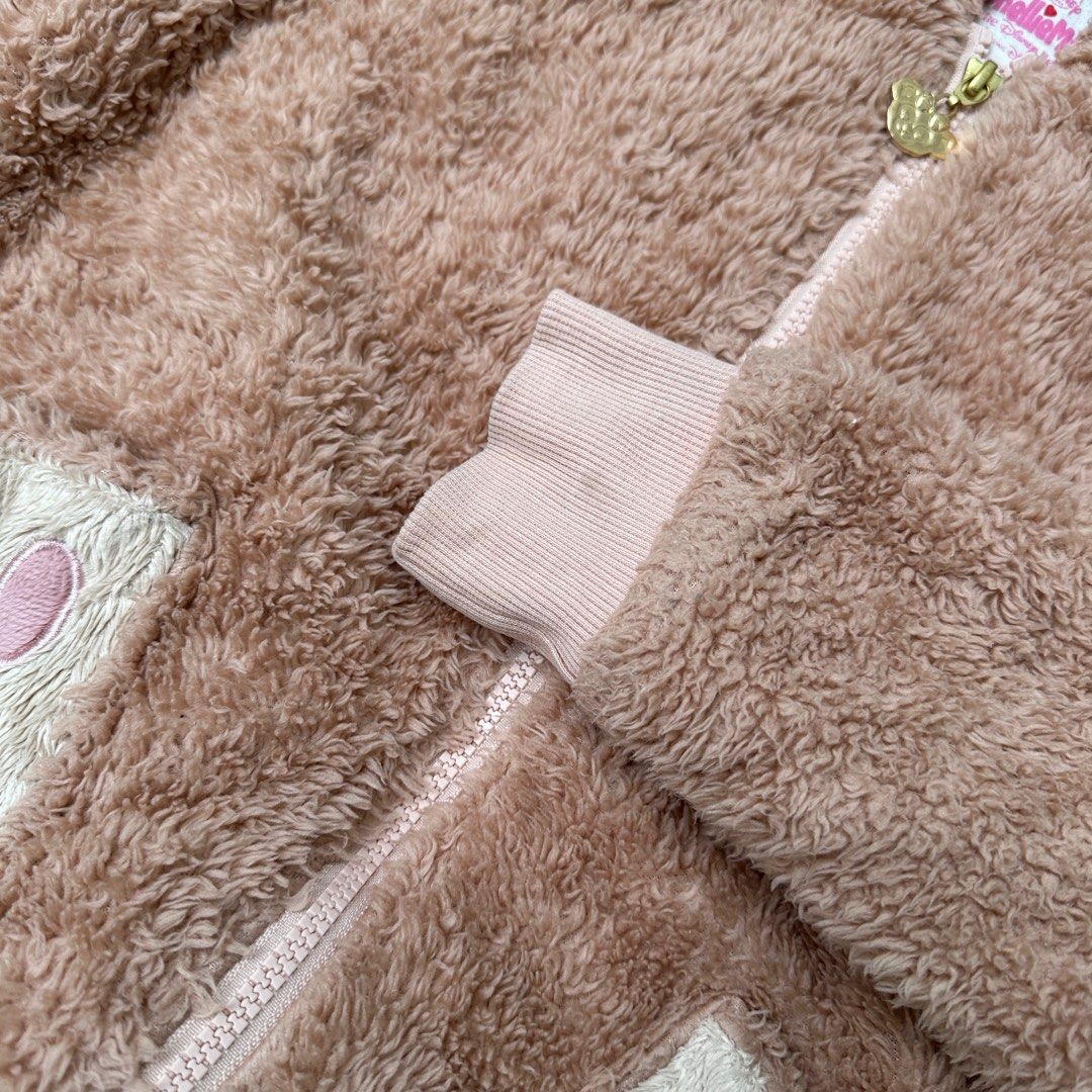 Shellie May Disneyland Jacket (Category: Babies & Kids Fashion) located in Baguio. Submitted by circa2009 (Listing ID 1339101301, Image 3). Description: ShellieMay Jacket bought from HongKong Disneyland RFS: bought a bigger size coz my daughter outgrew it.