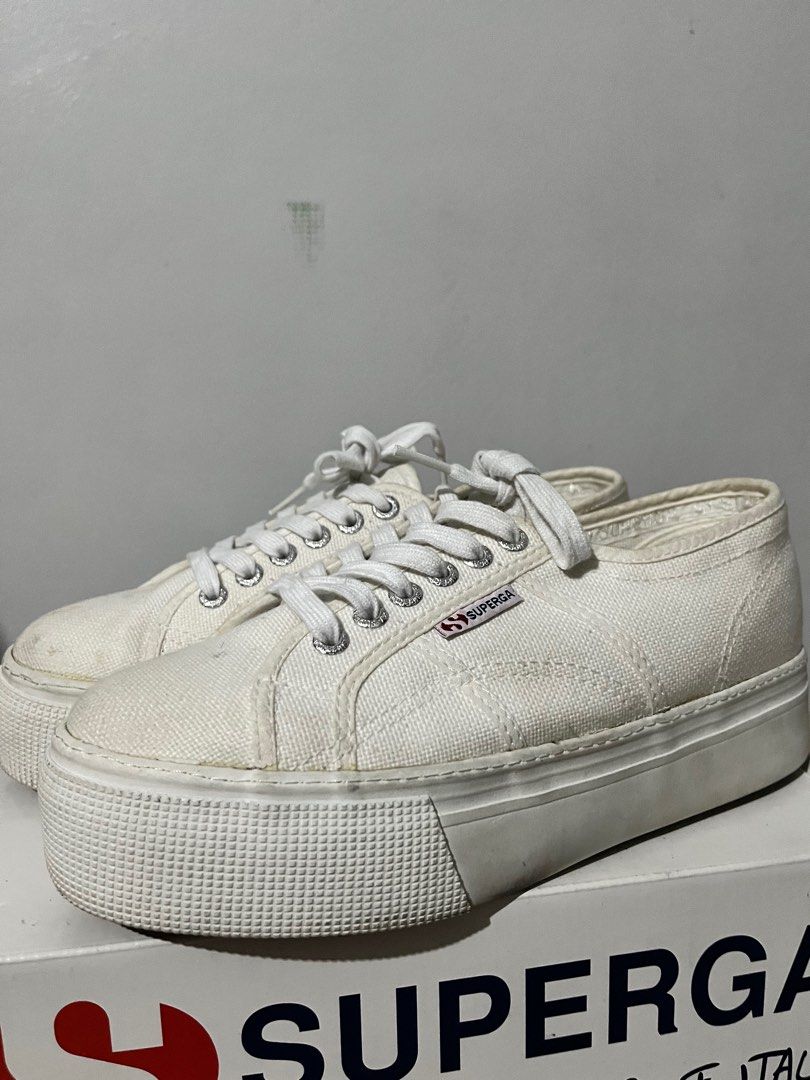 Superga Platform Sneakers White Shoes size 10 (Category: Sneakers) located in Bulacan. Submitted by abiee_ (Listing ID 1339008732, Image 3). Description: Pinastitch ko to even though walang damage but end up really dirty sa Mr. Quickie 😭 but I only used it twice. Selling it because it’s too big for me. Original Superga (around 3k) PRICE IS NEGOTIABLE! Best fit for size 10 🫶🏻 .