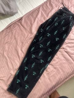 (Category: ) located in . Submitted by acahgoods (Listing ID 1339021771, Image 1). Description: .