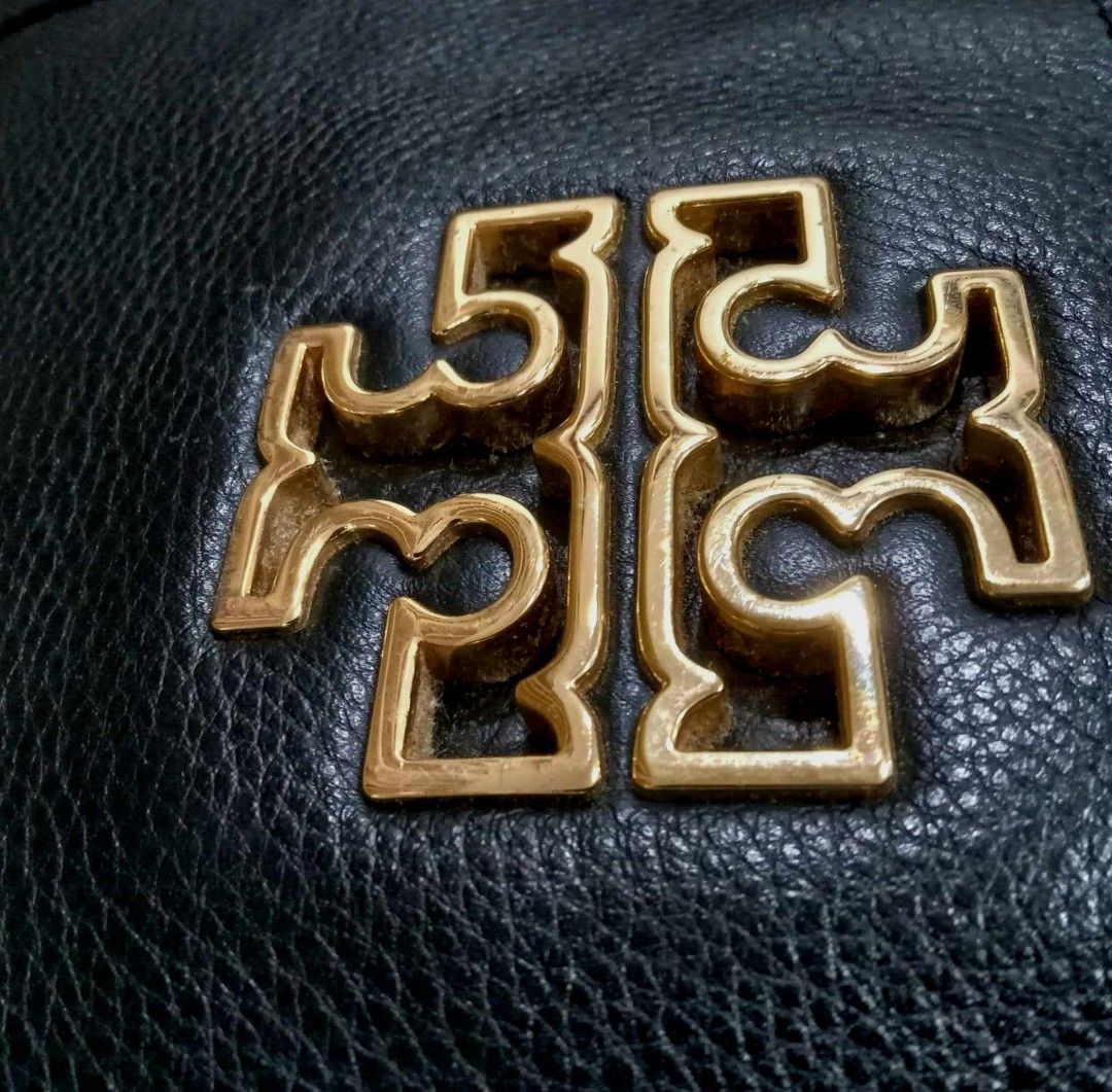 Tory Burch Black Backpack (Category: Luxury Bags & Wallets) located in Taguig. Submitted by esa.agustin (Listing ID 1339043270, Image 3). Description: Original Tory Burch black leather medium size backpack..