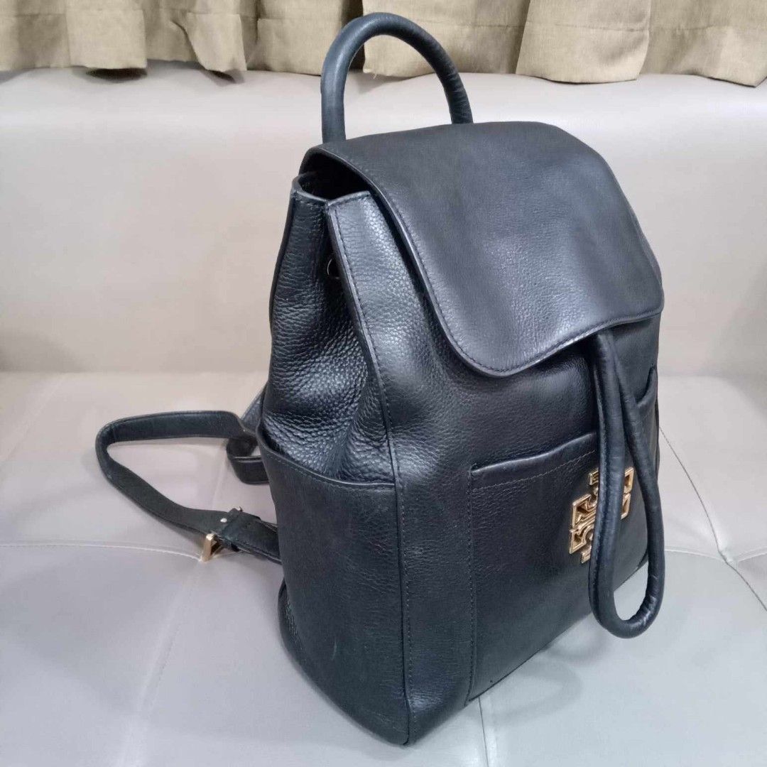 Tory Burch Black Backpack (Category: Luxury Bags & Wallets) located in Taguig. Submitted by esa.agustin (Listing ID 1339043270, Image 2). Description: Original Tory Burch black leather medium size backpack..