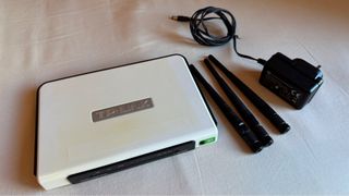 （分類：）位於 。 由 2ndseller 提交（商品編號 1339005128，圖片 1）。簡介： 。