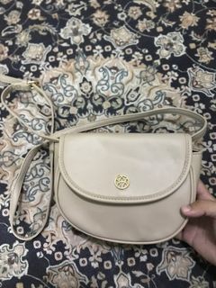 (Category: ) located in . Submitted by arinajebatt (Listing ID 1339157510, Image 1). Description: .