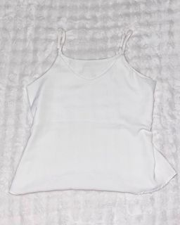 (Category: ) located in . Submitted by prettyinchanel (Listing ID 1338993047, Image 1). Description: .
