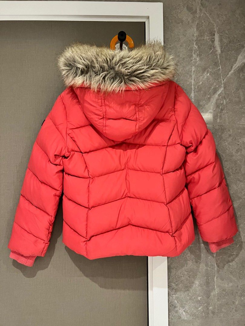 Winter Jacket (Category: Babies & Kids Fashion) located in Singapore. Submitted by chantelle_96 (Listing ID 1339076797, Image 3). Description: Tommy Hilfiger girl down jacket. Thick and beautiful color. Size 128.