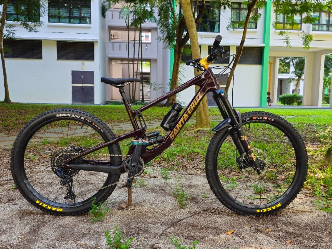 Santa cruz nomad dual crown hotsell