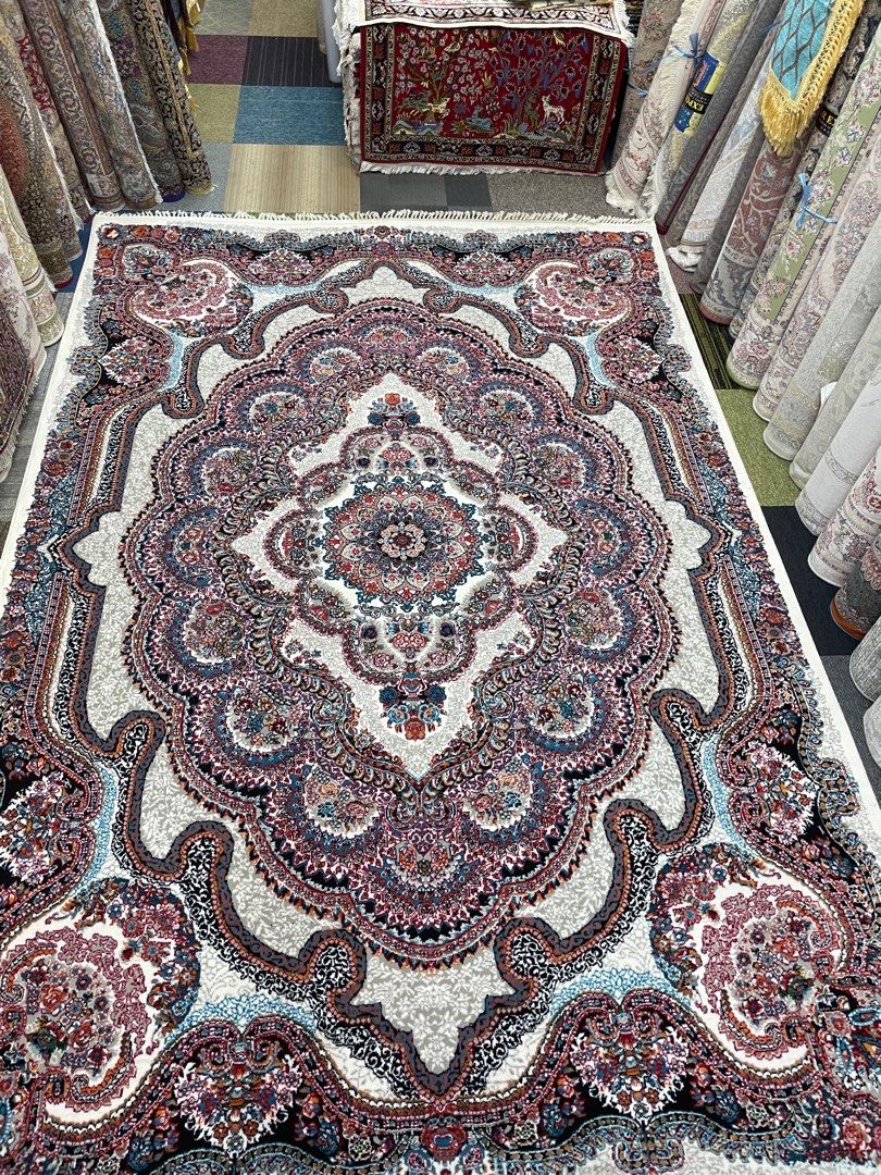 Persian carpet 65073557707139113