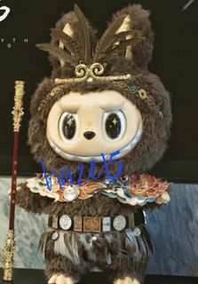 labubu 約58cm sneakerman.store の Labubu と Pop Mart
