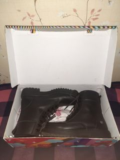 (Kategori: ) berada di . Dikirim oleh selvless (ID iklan 1334488241, Gambar 1). Deskripsi: .