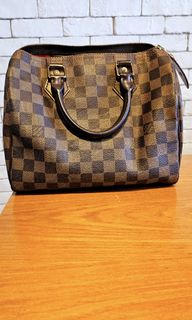 (Category: ) located in . Submitted by shopaholic.ting (Listing ID 1334475101, Image 1). Description: .
