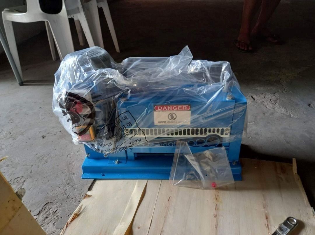 cable wire stripper mini pangtanggal balat nang wire (Category: Electrical, Adaptors & Sockets) located in Aroroy. Submitted by 09307311069 (Listing ID 1334463074, Image 2). Description: ☎️For Inquiries Please Globe : 09066590468 𝐒𝐦𝐚𝐫𝐭: 09307311069 Mode of Payments 50% down payment 50% cash on delivery within Pasig Supply Cable Cutting and Stripping Machine, Automatic Cable Stripping Machine. CE Approved, Strict Quality Control, Durable & Af