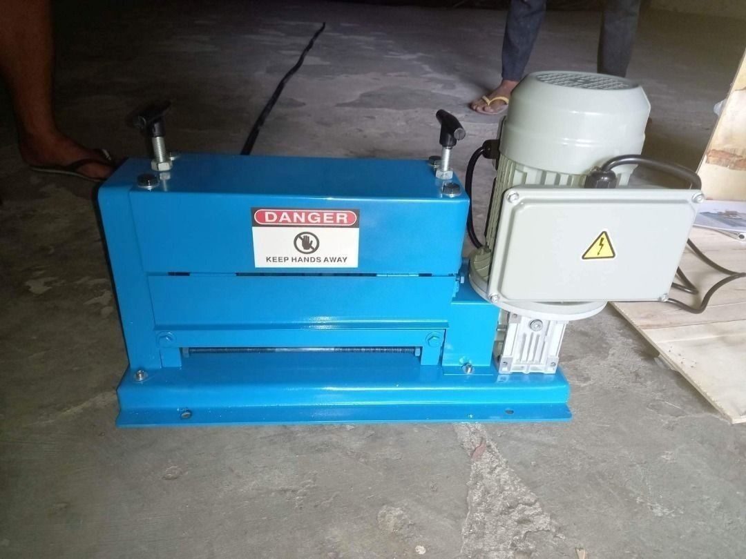 cable wire stripper mini pangtanggal balat nang wire (Category: Electrical, Adaptors & Sockets) located in Aroroy. Submitted by 09307311069 (Listing ID 1334463074, Image 3). Description: ☎️For Inquiries Please Globe : 09066590468 𝐒𝐦𝐚𝐫𝐭: 09307311069 Mode of Payments 50% down payment 50% cash on delivery within Pasig Supply Cable Cutting and Stripping Machine, Automatic Cable Stripping Machine. CE Approved, Strict Quality Control, Durable & Af