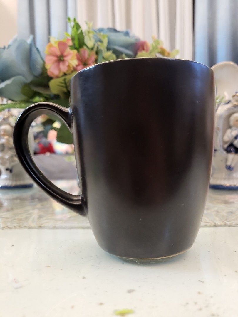 Cat Embossed Black Mug (Category: Coffee & Tea Tableware) located in San Fernando. Submitted by jpmarketplace2023 (Listing ID 1334466061, Image 3). Description: 💚 All items are authentic from Japan. 💛 MOP: GCash (❌️ GCash Protect) 🩵 MOD: LBC only (❌️ S. Checkout, COD, COP) 💙 Meet-up: Vista Mall, San Fernando, Pampanga 💜 All items are on-hand. 🧡 First to pay gets the item first. ❤️ Breakable items are packed with care and caution. Seller wil