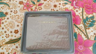 (Category: ) located in . Submitted by Starlight.Preloved (Listing ID 1334379721, Image 1). Description: .