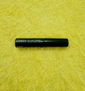 (Category: ) located in . Submitted by luxeclassyshop (Listing ID 1334400677, Image 1). Description: .
