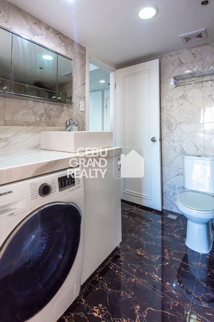 Hilton Hawaiian Village - Honolulu's Legendary Waikiki Beach Resort - High-End Condos With Shuttle-Value Drifts