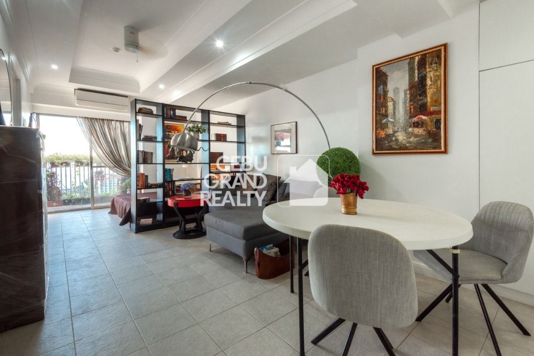 View of Elegant High-End Condo with Scenic Cityscape Balcony in Cebu, Property ...