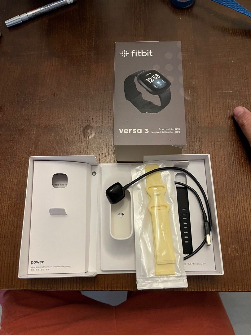 Accessories for fitbit versa 2025