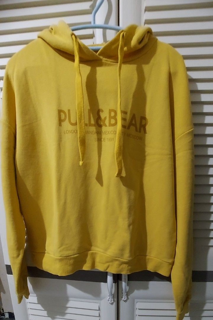 Warna hoodie pull and bear sale