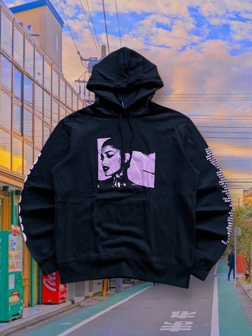 Hoodie H M x Ariana Grande Sweetener World Tour Spell Out Black Second Original Fesyen Pria Pakaian Baju Luaran di Carousell