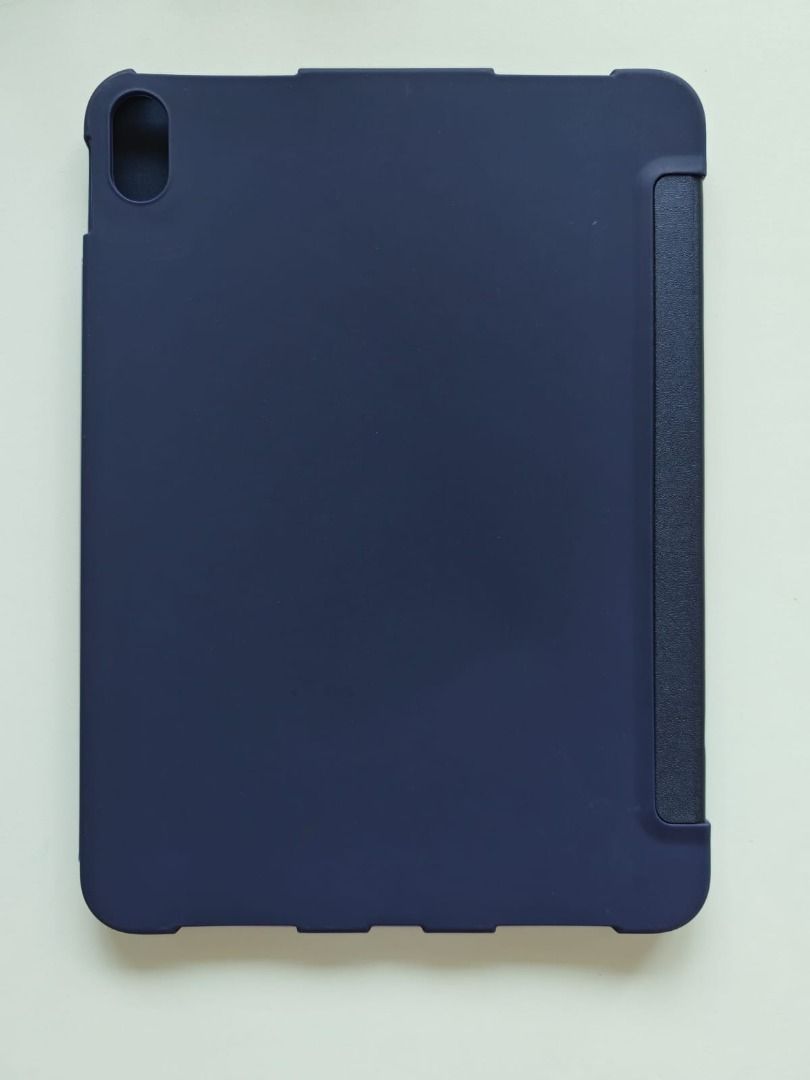 Ipad Case （分類：手機套及手機殻）位於 Hong Kong。 由 kingsjealous 提交（商品編號 1334401425，圖片 3）。簡介： For those who want a virtually new case, its available for pickup or for SF express shipment. Quality is excellent and can be used as a stand or flat.。