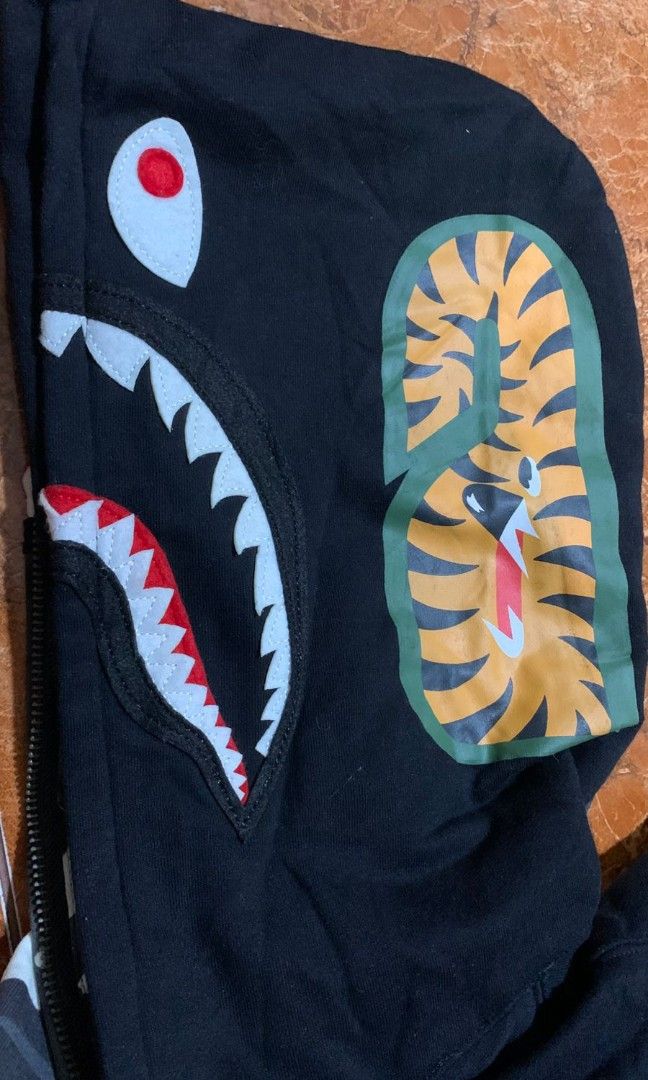 jaket bape glow in the dark Fesyen Pria Pakaian Baju Luaran di Carousell