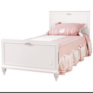 (Category: ) located in . Submitted by florist99 (Listing ID 1334383399, Image 1). Description: .