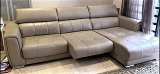 (Category: ) located in . Submitted by preloved13 (Listing ID 1334384617, Image 1). Description: .