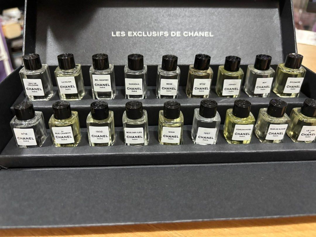 Les Exclusifs de Chanel 18 x 4ml Perfume Gift Unisex Set, Beauty