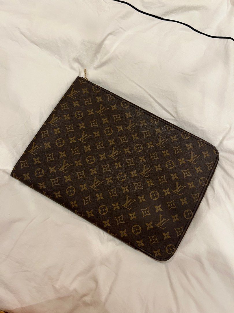 Louis Vuitton Pochette (Category: Luxury Bags & Wallets) located in Muntinlupa City. Submitted by wonushi (Listing ID 1334422219, Image 1). Description: Bought from 2nd hand store in Japan.