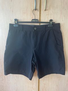 Lululemon men's black shorts with 6 pockets /used once only, like brand new, waist up to 34 inches- super comfortable and slim cut629748218428191128