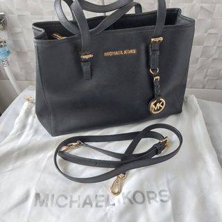 (Category: ) located in . Submitted by giftsboutique_2221 (Listing ID 1334385634, Image 1). Description: .
