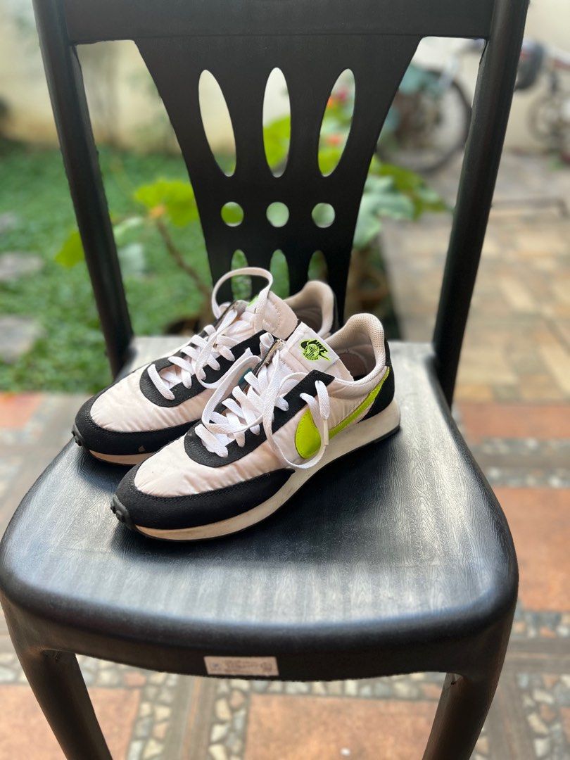 Nike Air Tailwind 79 (Category: Sneakers) located in Quezon City. Submitted by lokasm (Listing ID 1334399744, Image 3). Description: -= CLOSET CLEAN UP =- Nike Air Tailwind 79 US 8 / 26 cm Barely used it. Shipping will be at your expense..