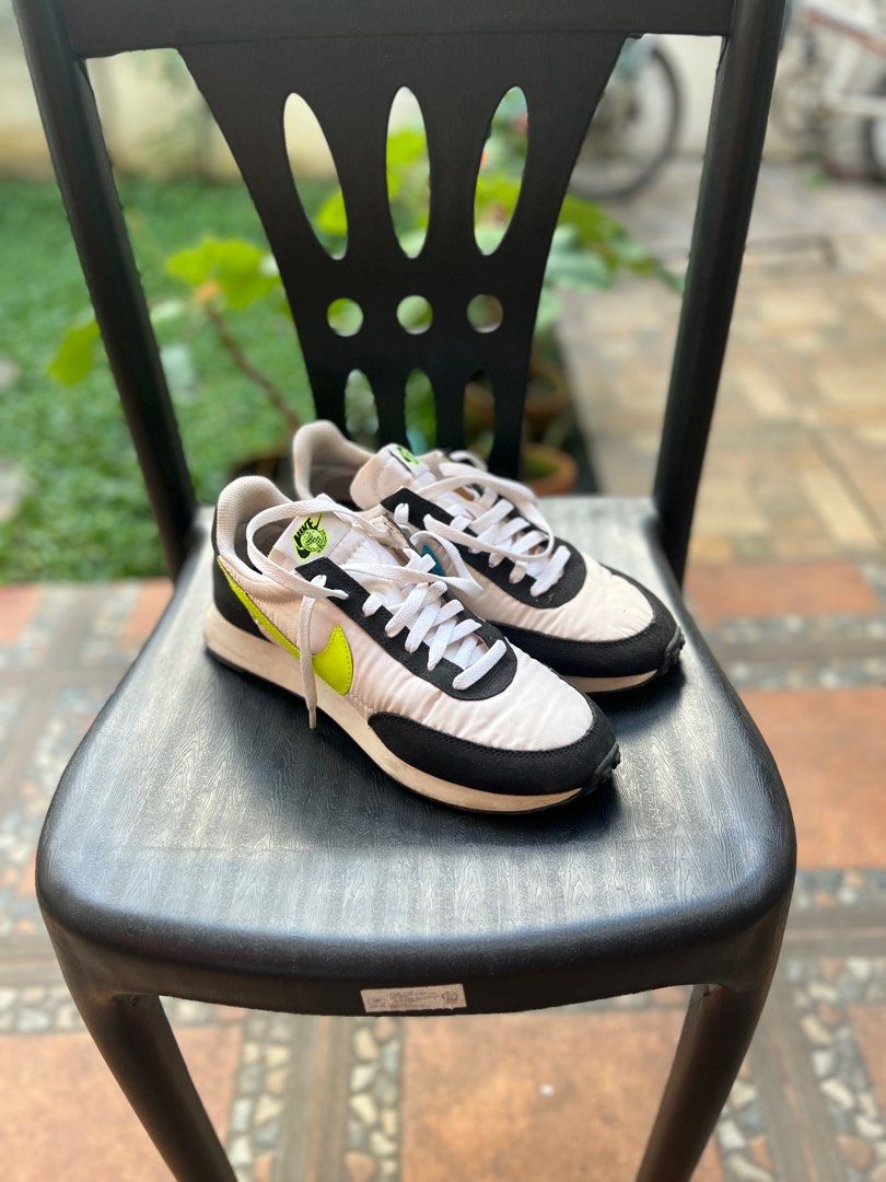 Nike Air Tailwind 79 (Category: Sneakers) located in Quezon City. Submitted by lokasm (Listing ID 1334399744, Image 1). Description: -= CLOSET CLEAN UP =- Nike Air Tailwind 79 US 8 / 26 cm Barely used it. Shipping will be at your expense..